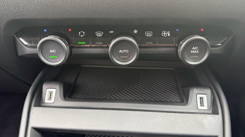 Citroen C4 1.2 PureTech [130] Shine 5dr Petrol Hatchback